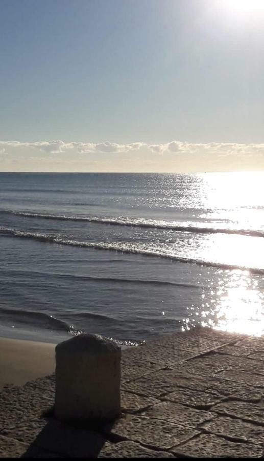 Вілла A Pozzallo Vicino Al Mare Екстер'єр фото